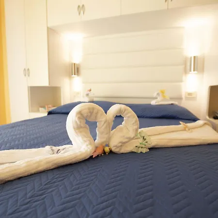 Gloria Hotel 2*